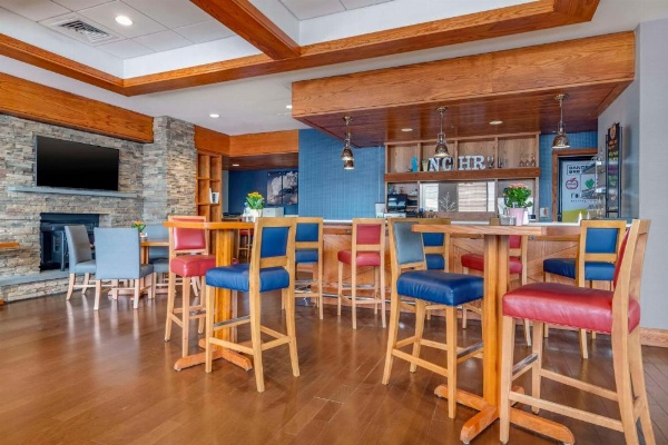 Bangor Aviator Hotel, Best Western Premier Collection image 11