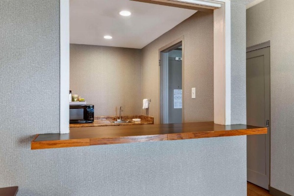 Bangor Aviator Hotel, Best Western Premier Collection image 21