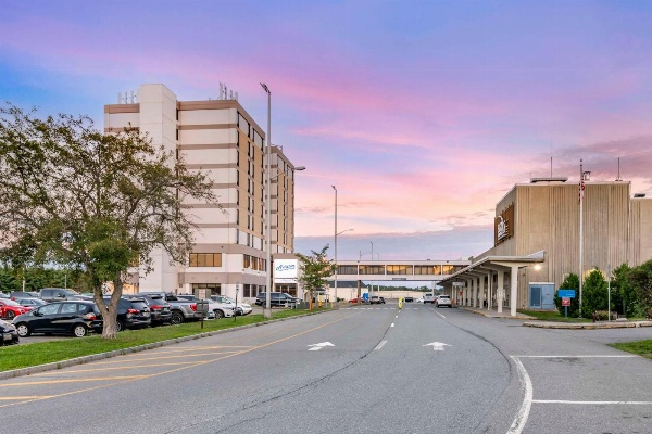 Bangor Aviator Hotel, Best Western Premier Collection image 4